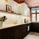 Διαμέρισμα Bryggen Boutique L Uniquely L 2 Min To Floyen