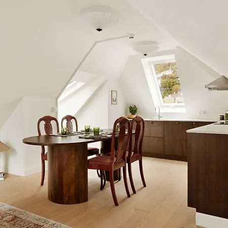 Διαμέρισμα Bryggen Boutique L Uniquely L 2 Min To Floyen Μπέργκεν